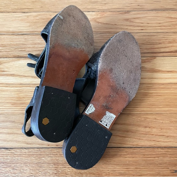 Leather shoes made in Chile. Size 7. - Picture 2 of 6